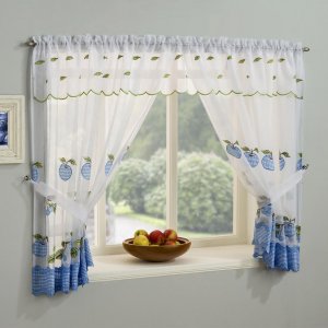 WAREHAM BLUE WINDOW  SET COMPLETE WITH VALANCE